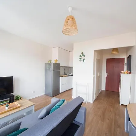 Liberation 4 Pers Proche 15min Gare Apartment